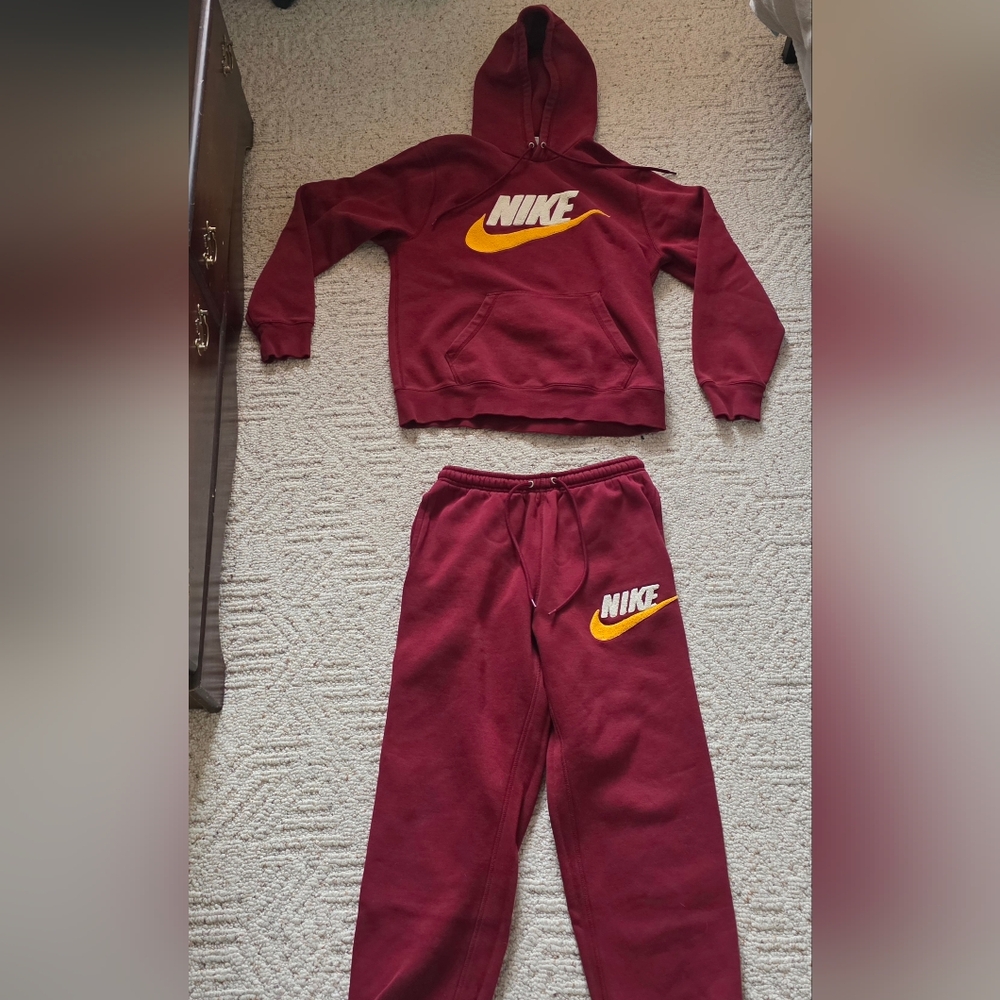 Nike Maroon Sweatpants with Yellow Swoosh Mens Small